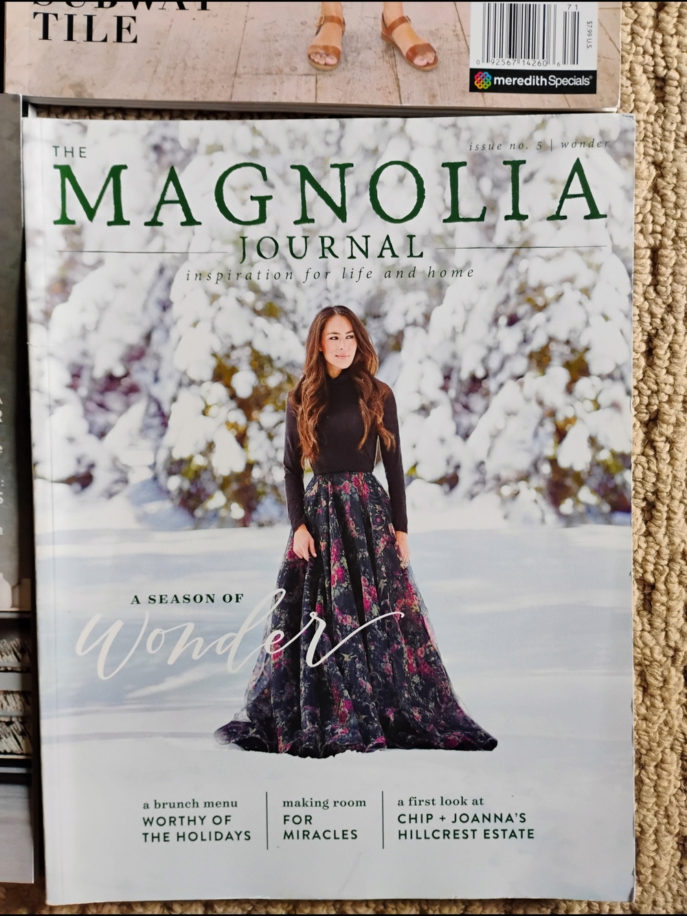 Magazine - Assorted Covers (Set of 5) - Picture 6 of 8